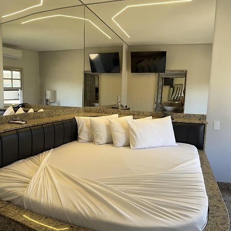 Village Motel ريبيراو بريتو المظهر الخارجي الصورة